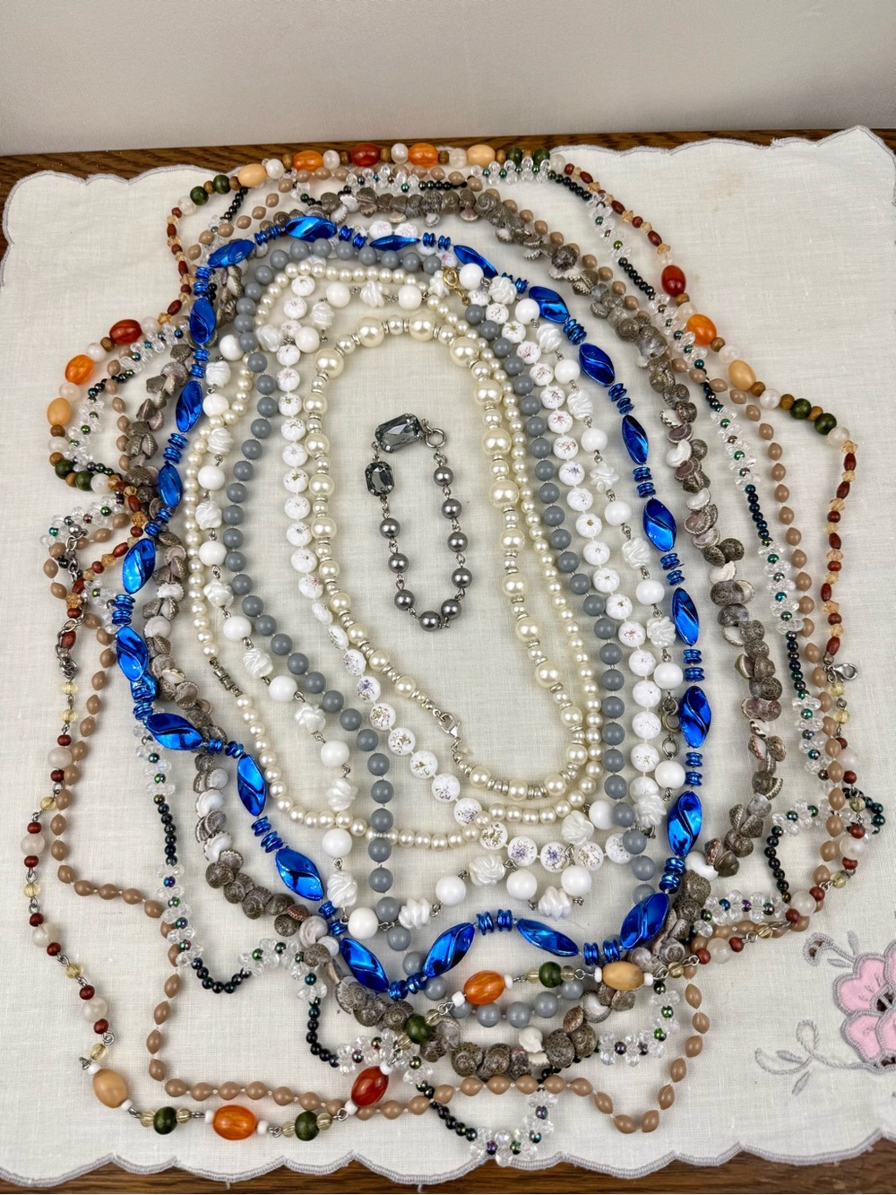 Boho Beaded Necklace Lot 9 Necklaces 1 Bracelet Shell Pearl Mixed Styles - Picture 5 of 5
